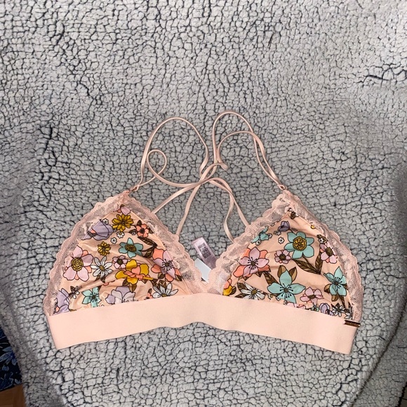 PINK Victoria's Secret Other - PINK VS blush and love bralette